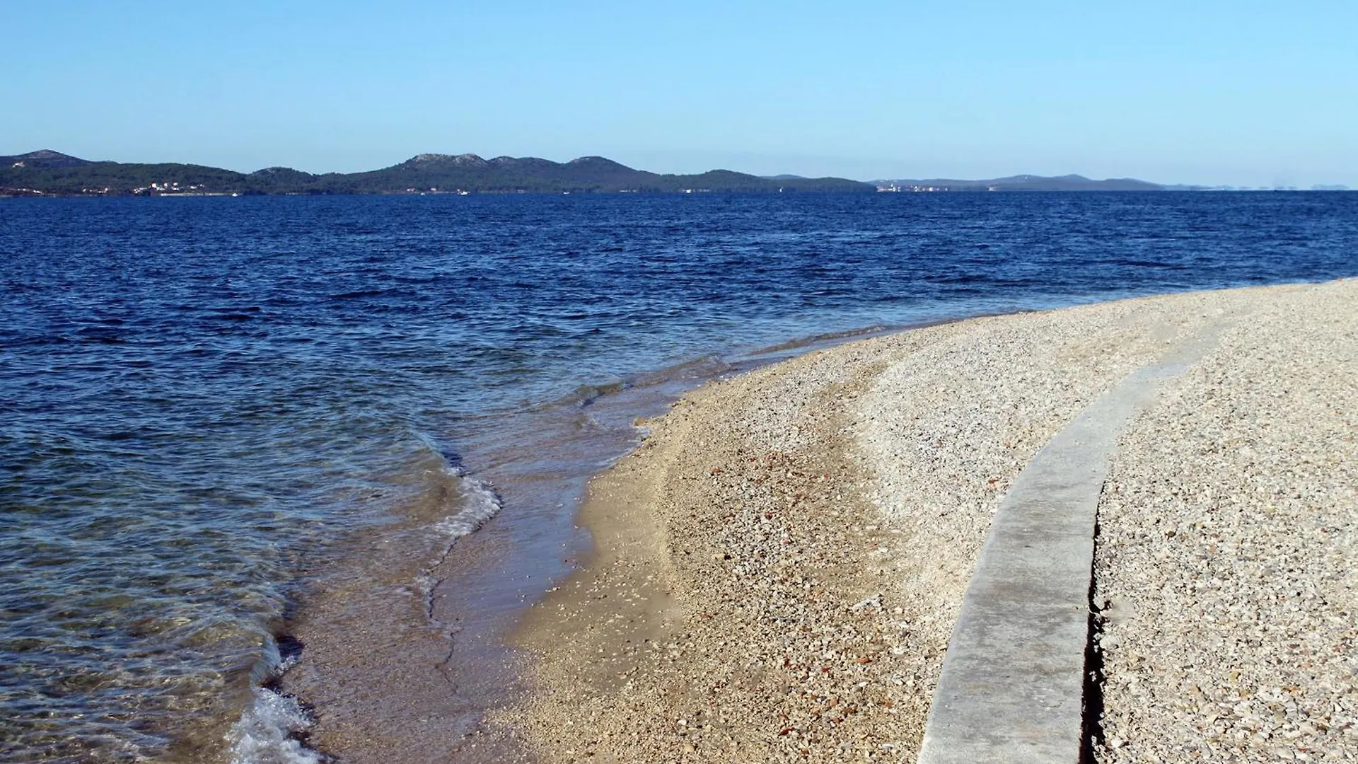 Family Friendly Apartments With A Swimming Pool Zadar - 22530