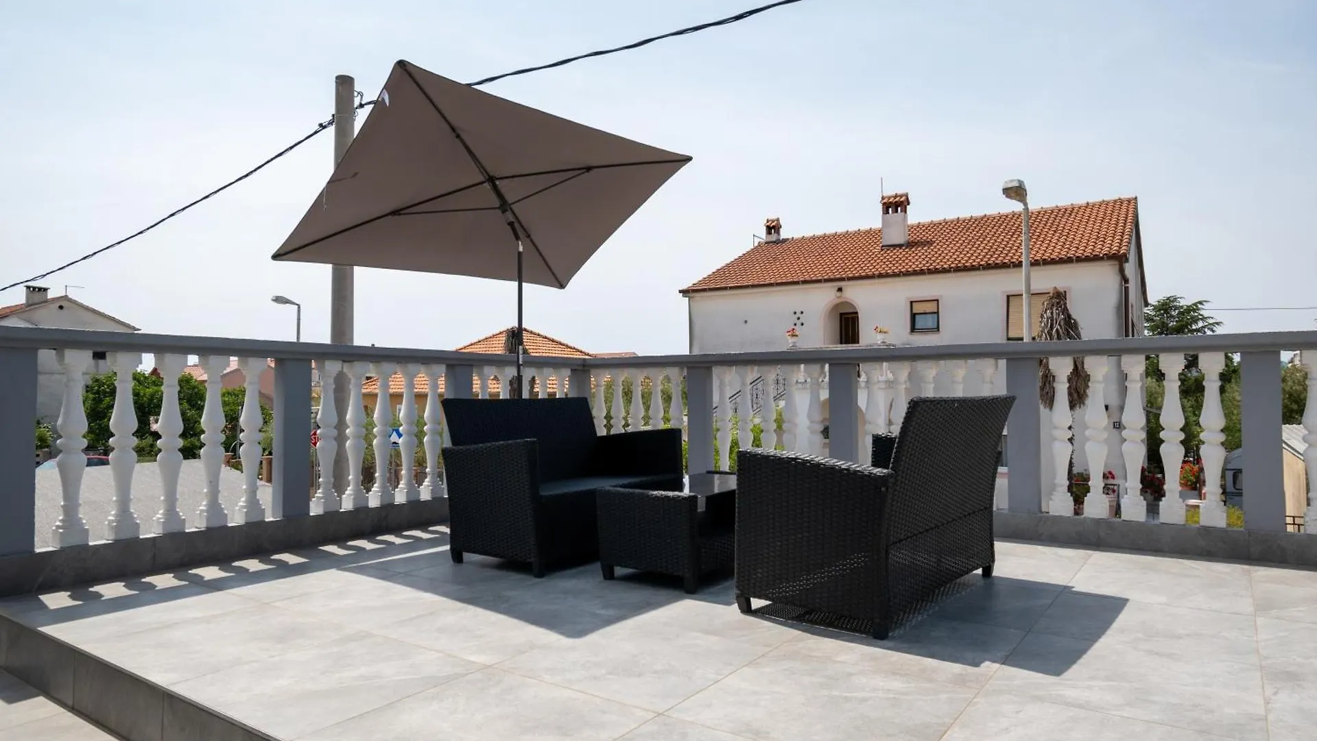 Family Friendly Apartments With A Swimming Pool Zadar - 22530